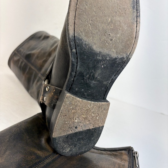 ❤️ Frye Phillip Harness Boots Black Distressed Leather Moto Biker 8 *Flaw - Picture 8 of 9